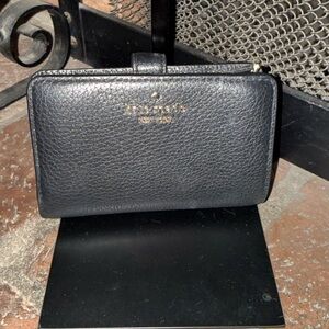kate spade black pebbled leather zip and snap wallet